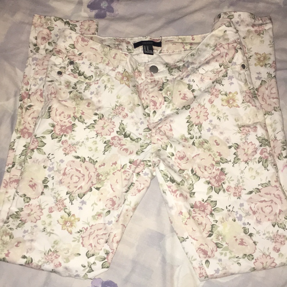 Floral Cropped Pants🌹
